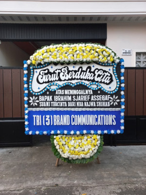 Papan Bunga Duka di Lifofa